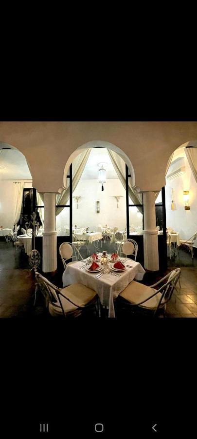Hotel Les Jardins D Isis à Marrakesh Extérieur photo